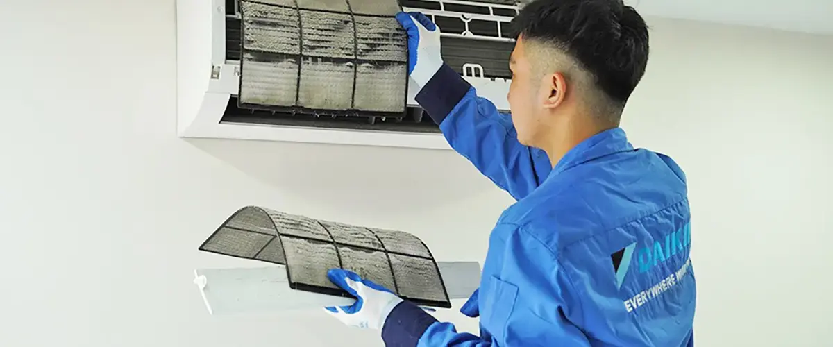 Mua máy lạnh Daikin tặng thêm 1 lần vệ sinh miễn phí